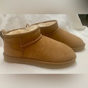 Ugg Classic Ultra Mini Boot - Women's 9